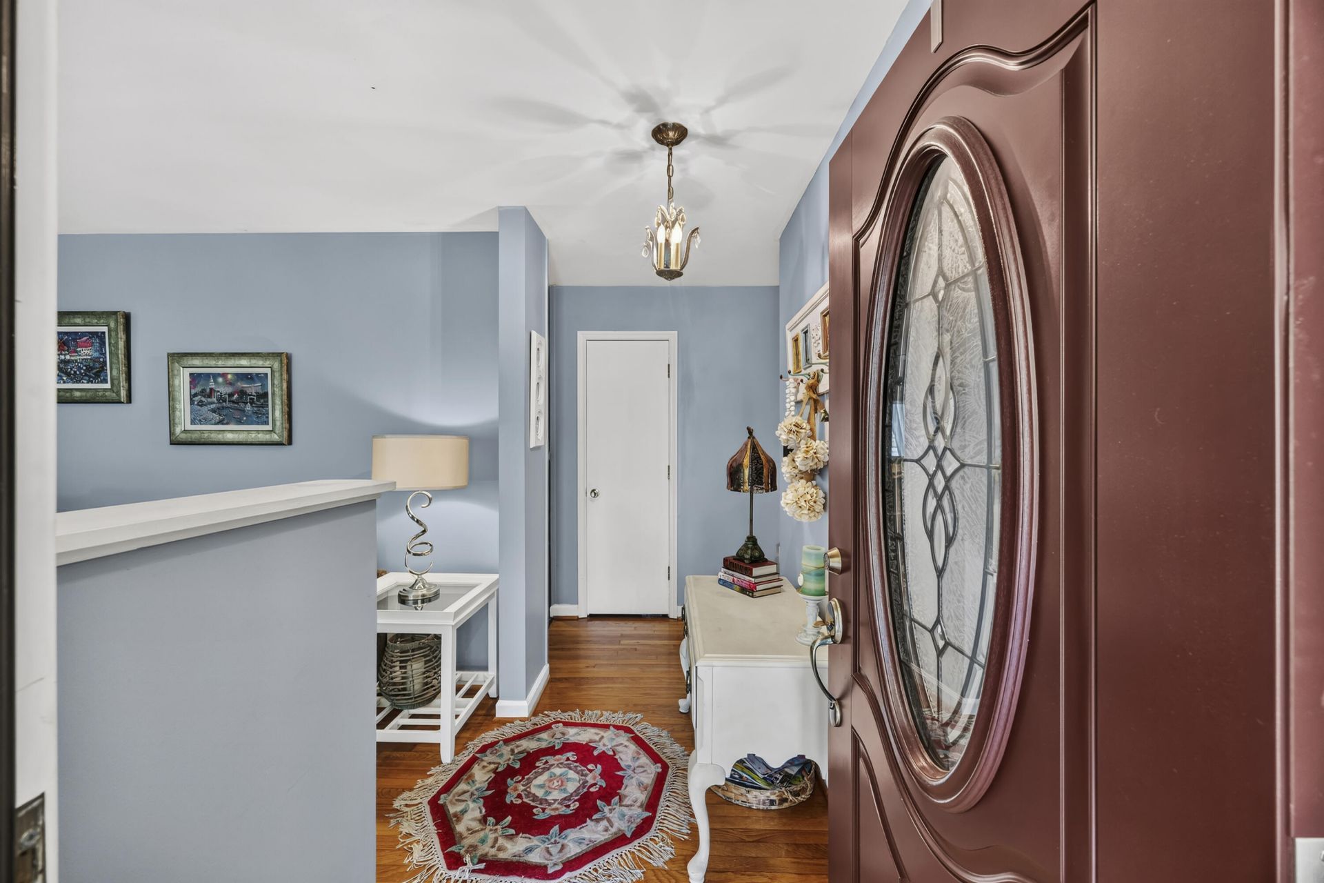 407 Rose Lane Photo 3