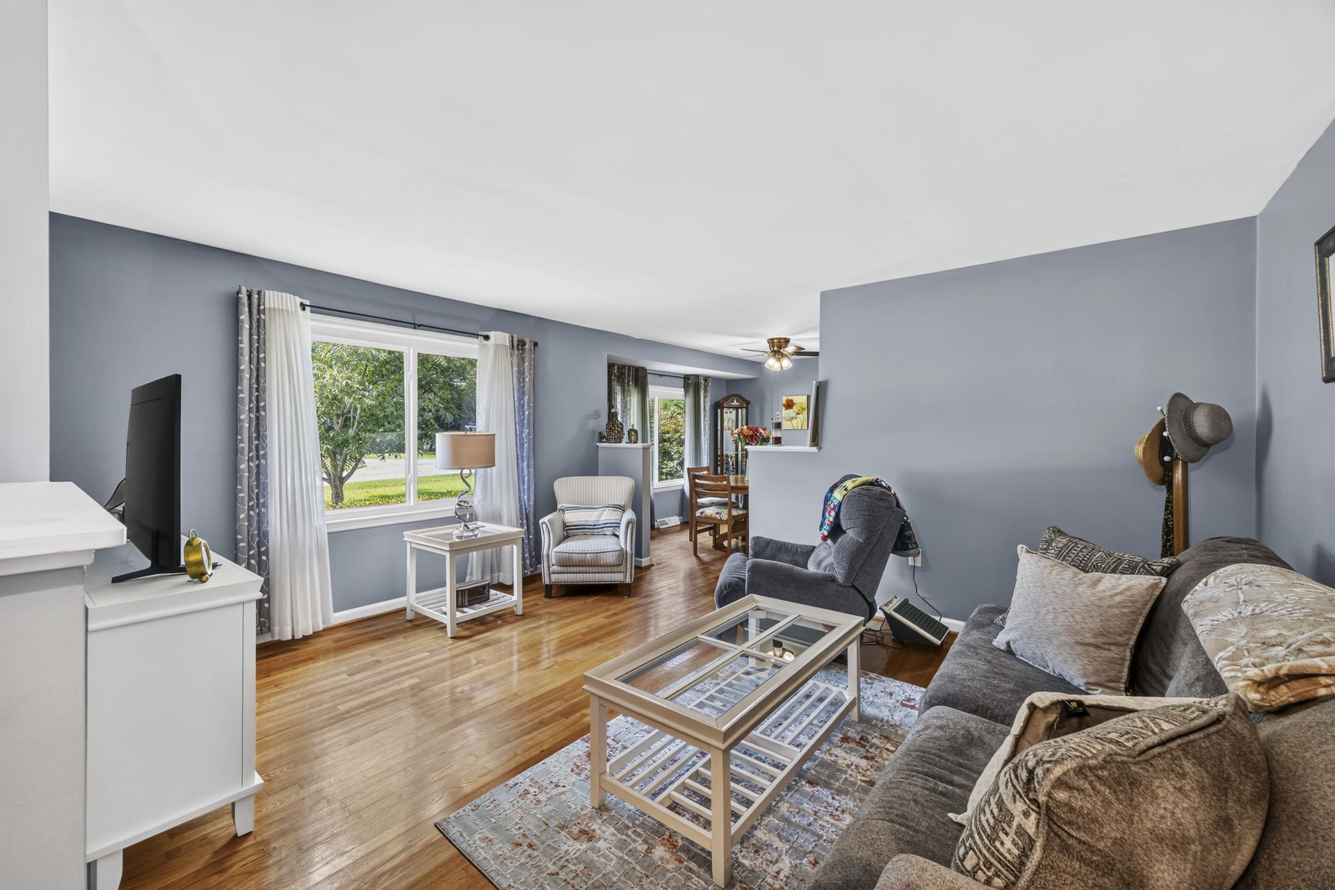 407 Rose Lane Photo 4