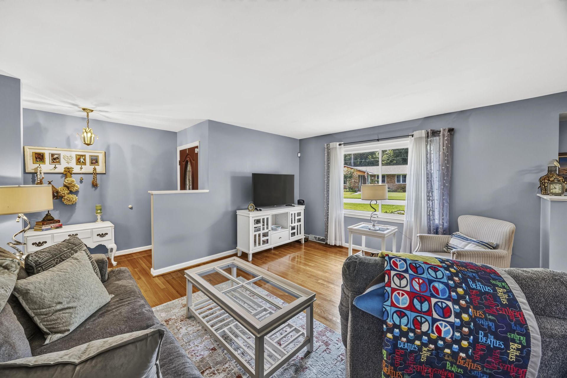 407 Rose Lane Photo 5
