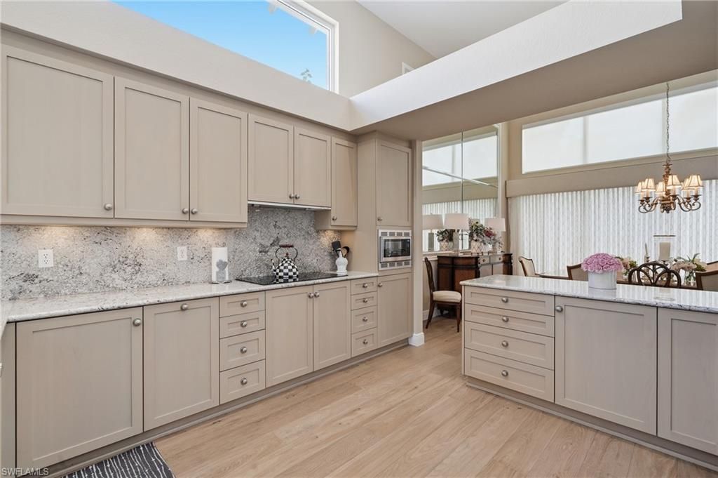 7976 Grand Bay Dr, Unit 5, Naples, FL 34108 Photo