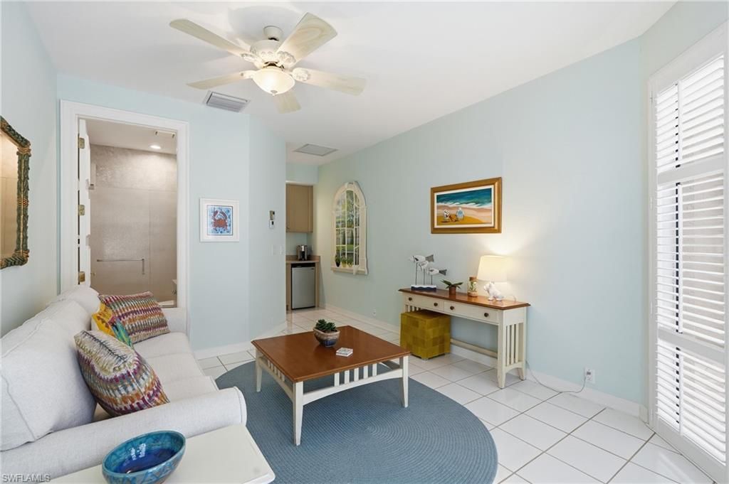 7976 Grand Bay Dr, Unit 5, Naples, FL 34108 Photo
