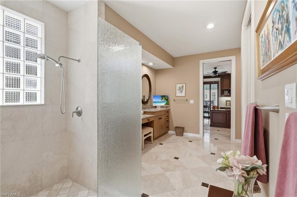 7976 Grand Bay Dr, Unit 5, Naples, FL 34108 Photo
