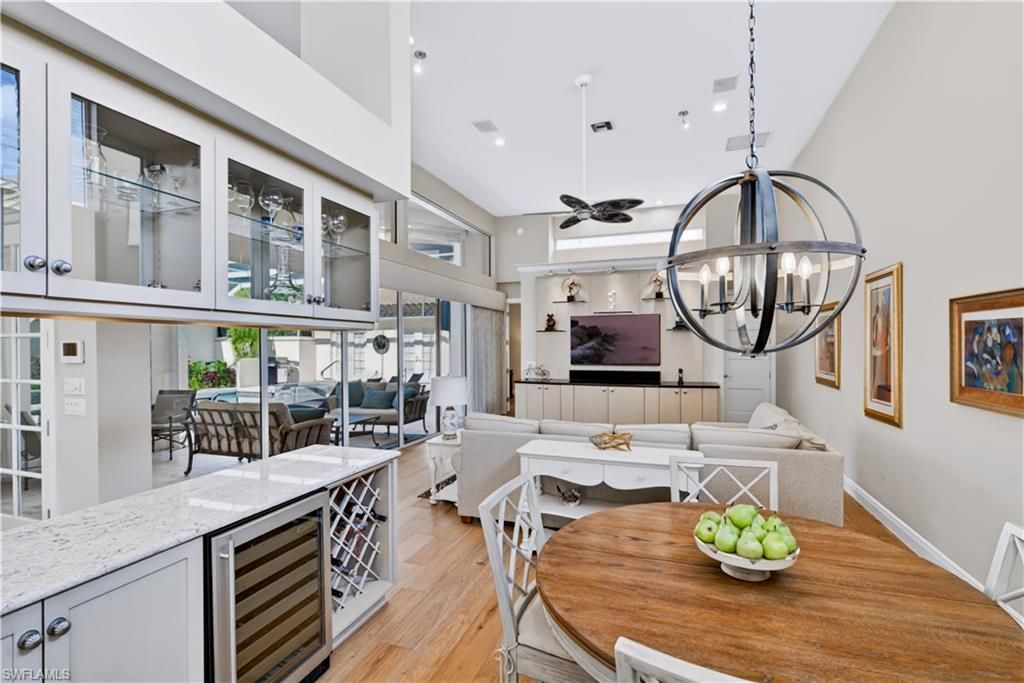 7976 Grand Bay Dr, Unit 5, Naples, FL 34108 Photo