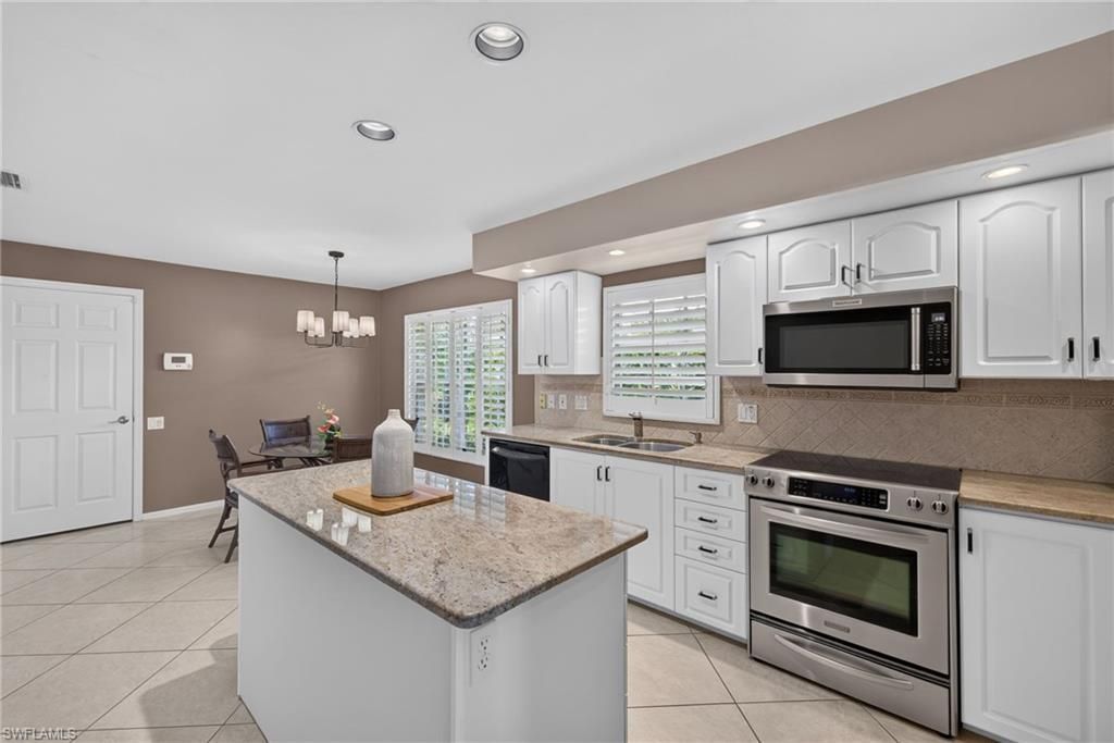 13360 Southampton Dr, Bonita Springs, FL 34135 Photo