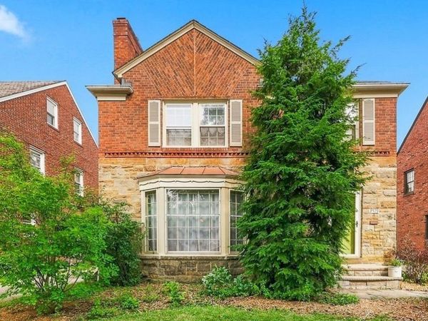 2579 Saybrook Road, University Heights, OH 44118
