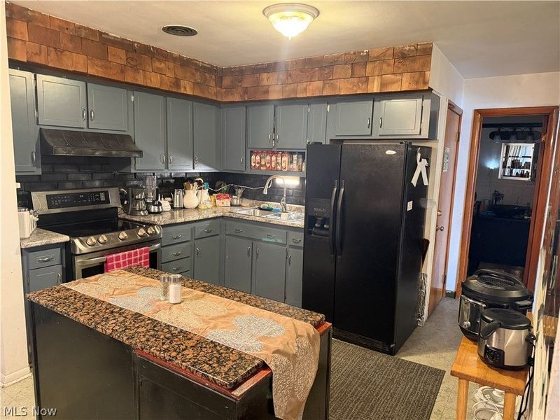 2843 Linda Drive NW, Warren, OH 44485 Photo 8