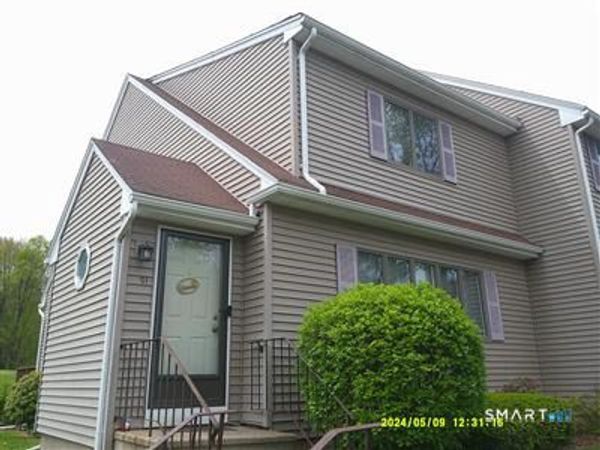 51 Dove, Windsor Locks, CT 06096