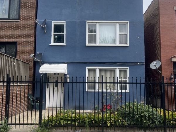 2214 W Erie Street , Chicago, IL 60612