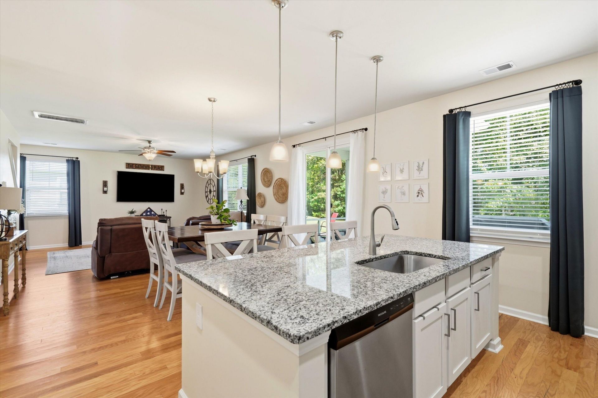 808 Neosho Court Photo 16