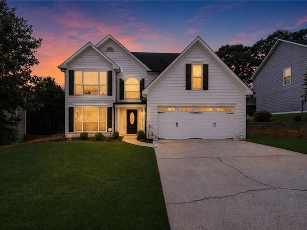 2765 Suwanee Lakes Trail , Suwanee, GA 30024
