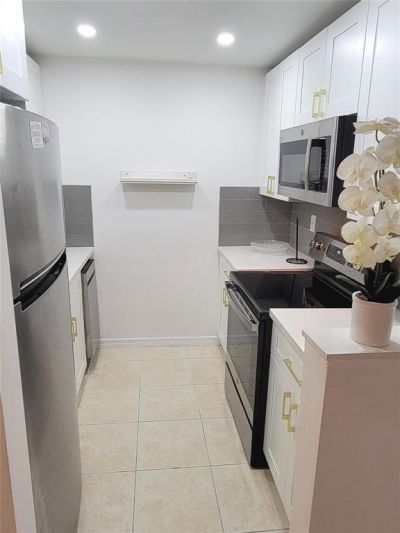 2170 NE 51st Court, Unit B7, Fort Lauderdale, FL 33308 Photo