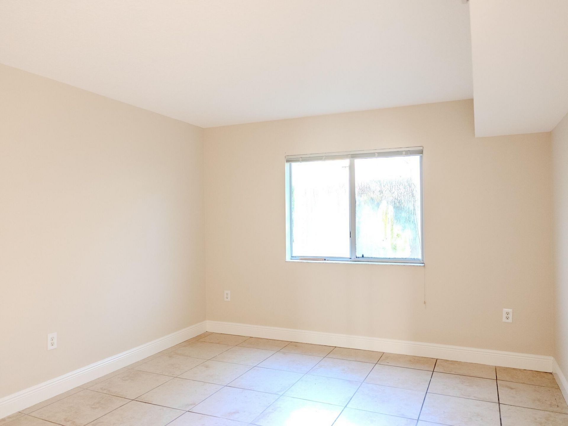 4785 SW 62nd Avenue, Unit 102, Davie, FL 33314 Photo