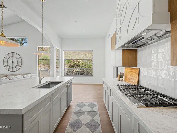 13782 E LAUREL Lane, Scottsdale, AZ 85259