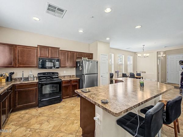 3306 E MEADOWVIEW Drive, Gilbert, AZ 85298