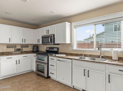18366 Whitebark Court, Reno, NV 89508 Photo