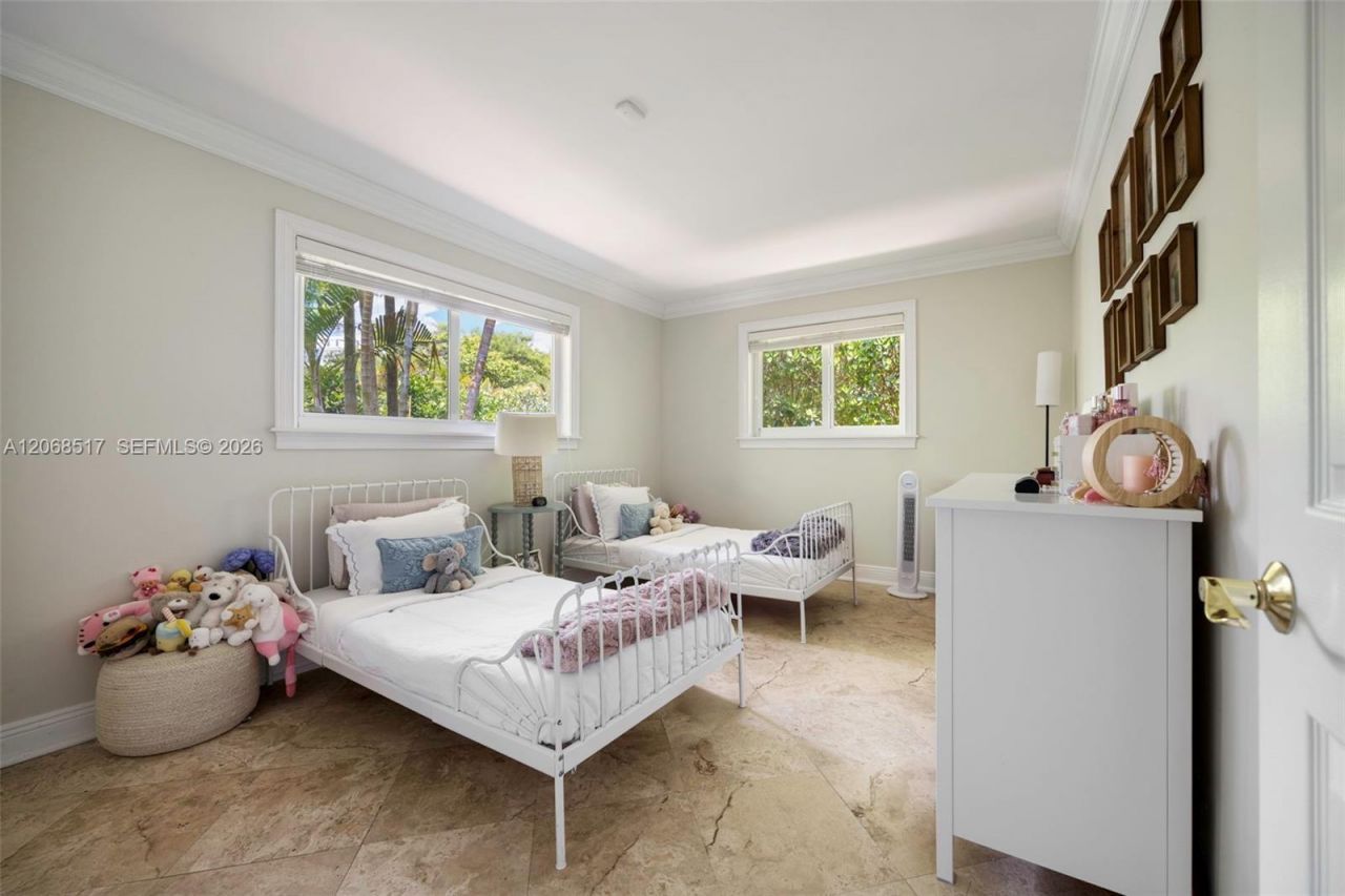 1121 Hardee Rd , Unit 1121, Coral Gables, FL 33146 Photo