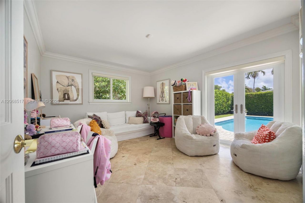 1121 Hardee Rd , Unit 1121, Coral Gables, FL 33146 Photo