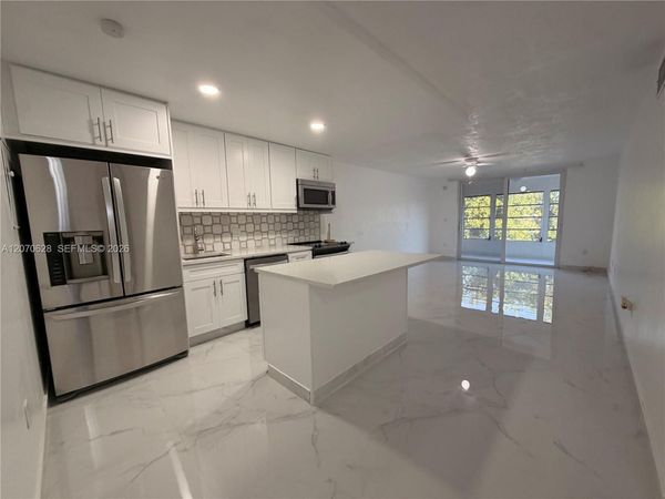 7000 NW 17th St , Unit 320, Plantation, FL 33313