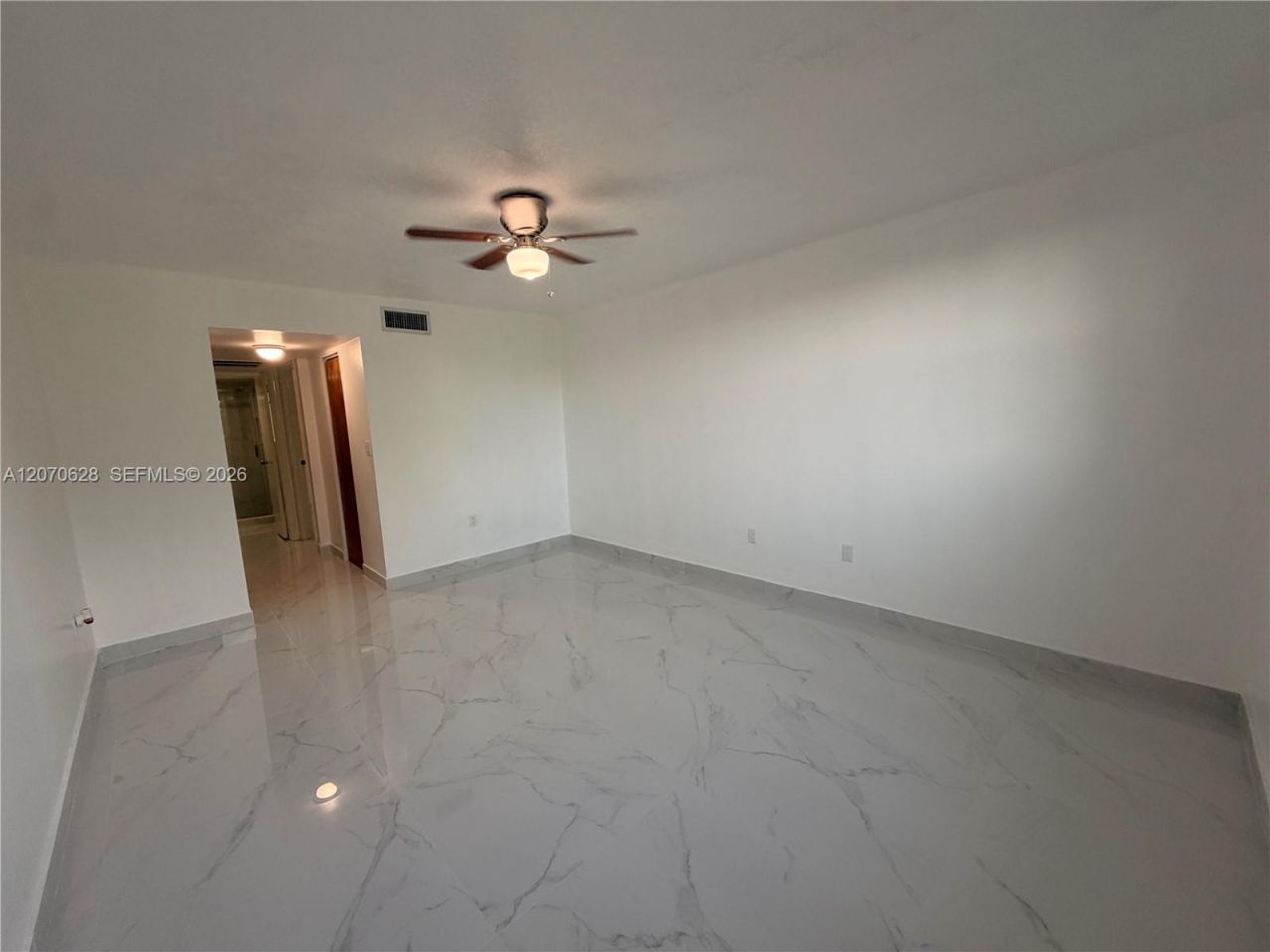 7000 NW 17th St , Unit 320, Plantation, FL 33313 Photo