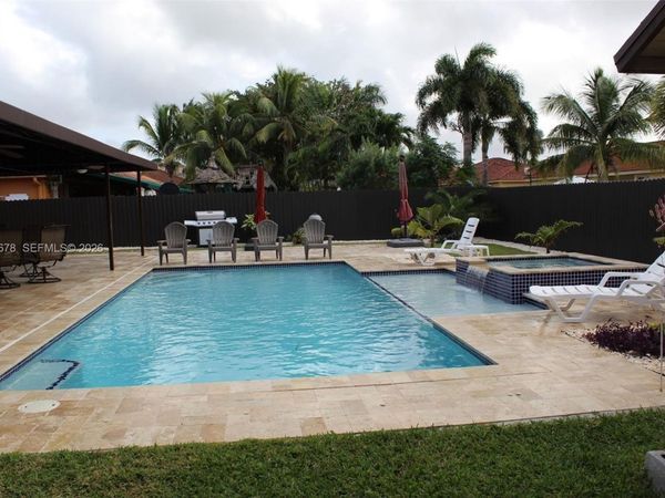25352 SW 122nd Ct , Homestead, FL 33032