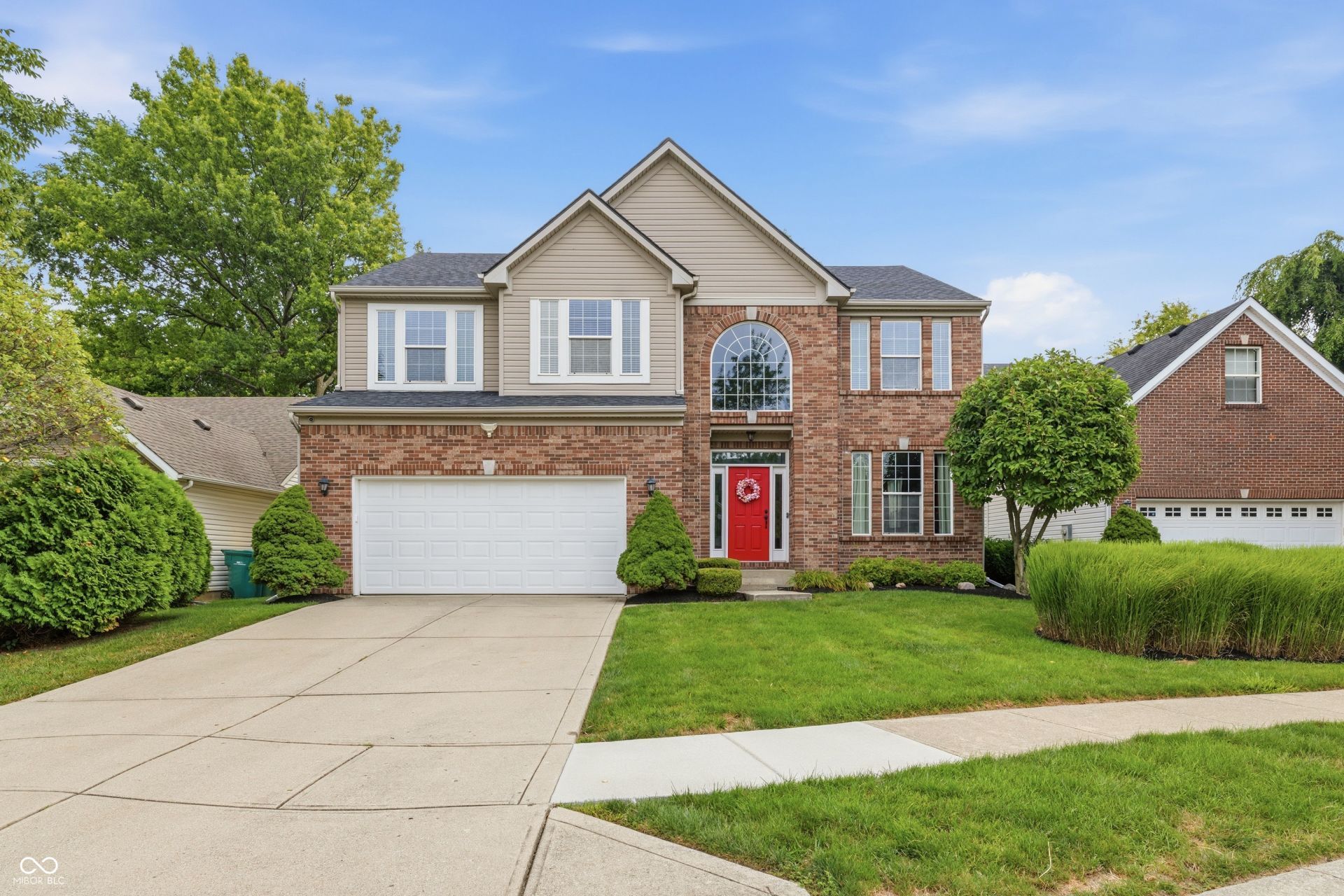 6513 Sussex Drive, Zionsville, IN 46077 Main Photo
