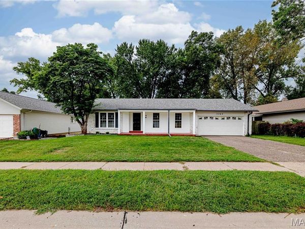 3464 Woodpath Drive , Florissant, MO 63031