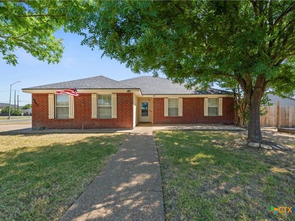 10805 Snow Pea Drive , Waco, TX 76708