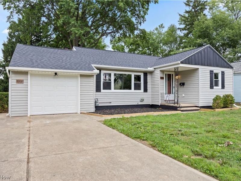 216 Kraft Street, Berea, OH 44017 Photo 2