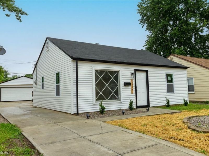 12514 Firsby Avenue, Cleveland, OH 44135 Photo 28