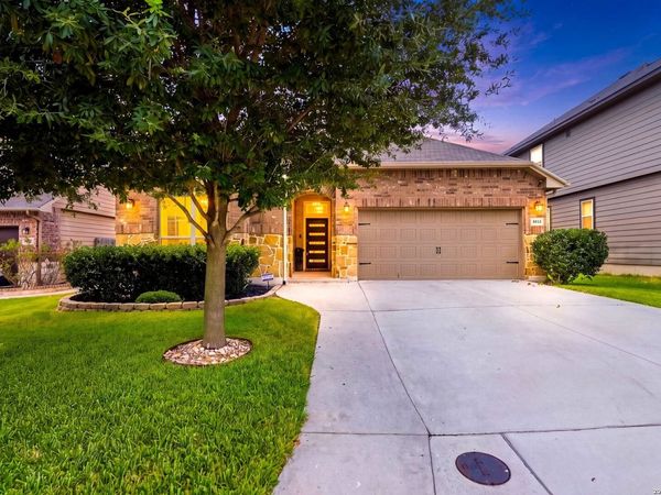 8926 Grand Western, Converse, TX 78109