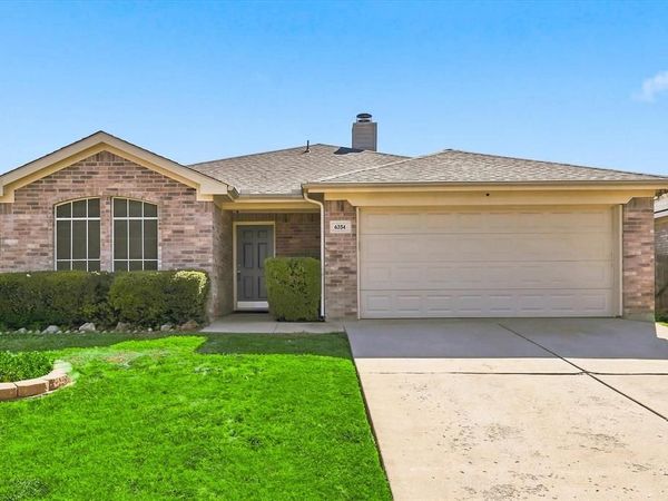 6354 Stonewater Bend Trail, Fort Worth, TX 76179