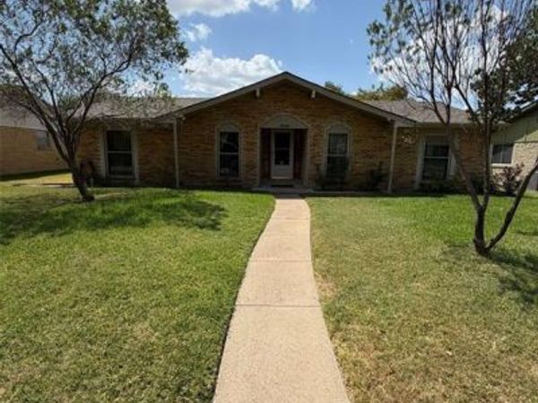 2317 Glenbrook Meadows Drive, Garland, TX 75040
