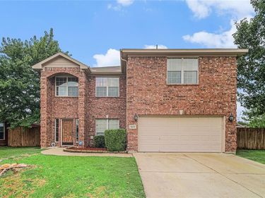 9600 Fox Hill Drive, Fort Worth, TX 76131