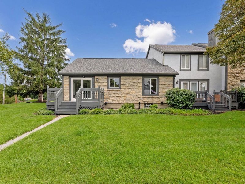 6376 Hyland Drive, Dublin, OH 43017 Photo 3