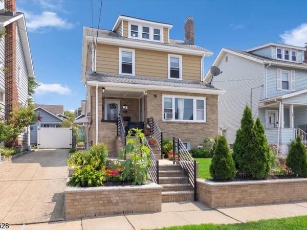 18 Newell Pl, North Arlington, NJ 07031