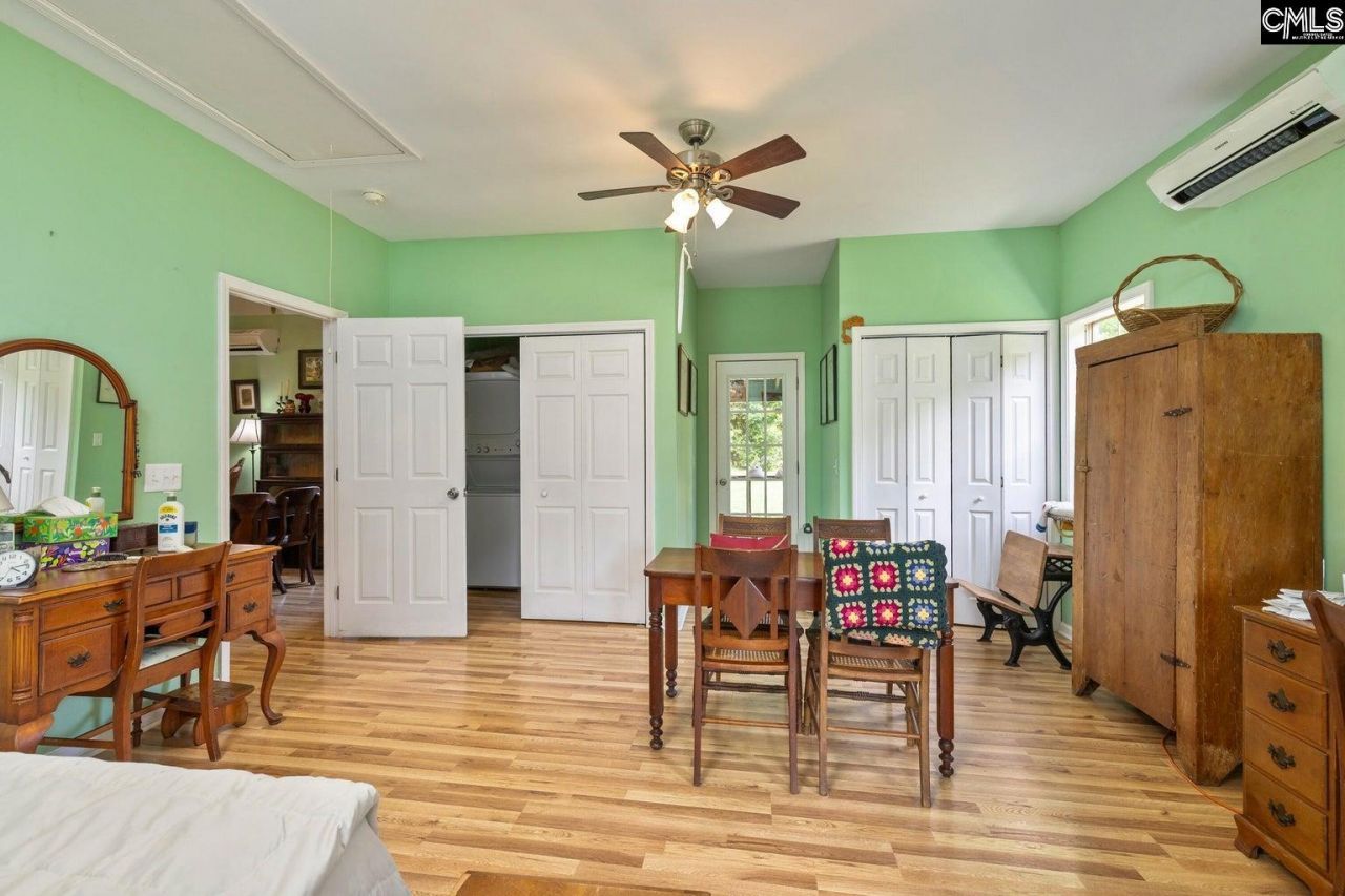 8095 Broom Factory Road  Photo 16