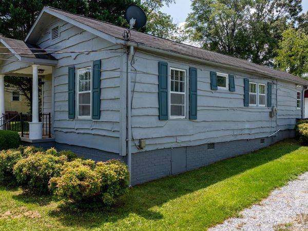 191 Power Street , Hudson, NC 28638