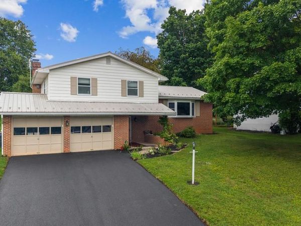 638 BERKSHIRE DRIVE , STATE COLLEGE, PA 16803