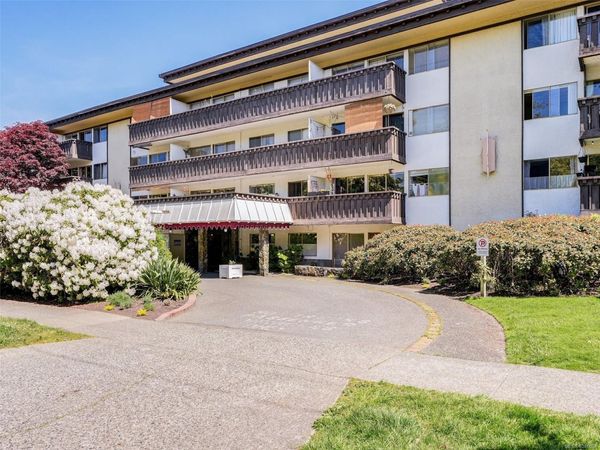 964 Heywood Ave, Unit #401, Victoria, BC V8V 2Y5