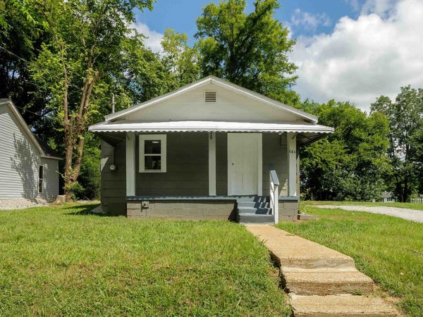 131 Indiana Ave, Florence, AL 35630