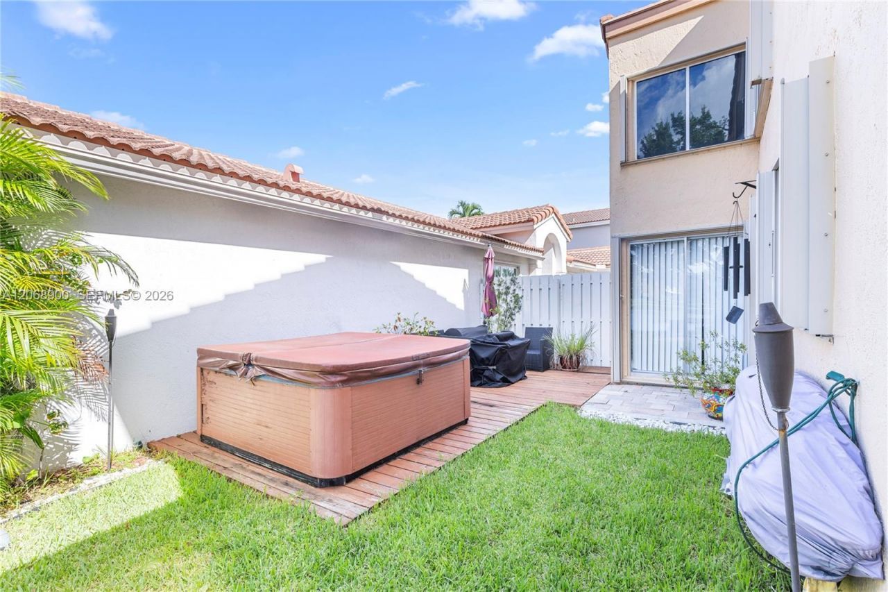 12614 NW 12th Ct, Sunrise, FL 33323 Photo
