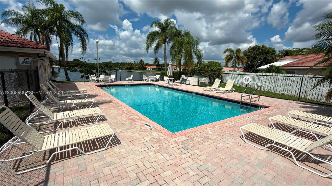 12614 NW 12th Ct, Sunrise, FL 33323 Photo
