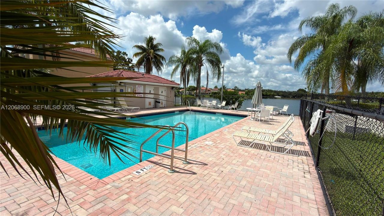 12614 NW 12th Ct, Sunrise, FL 33323 Photo