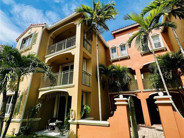6560 NW 114th Ave , Unit 523, Doral, FL 33178