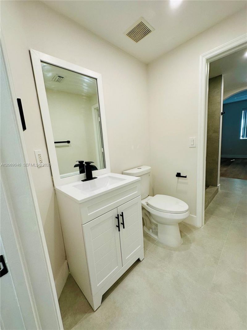 6560 NW 114th Ave , Unit 523, Doral, FL 33178 Photo