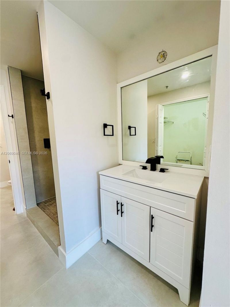 6560 NW 114th Ave , Unit 523, Doral, FL 33178 Photo
