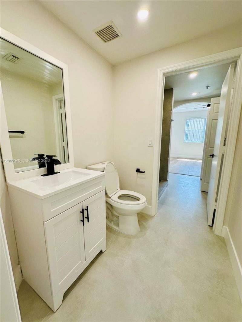 6560 NW 114th Ave , Unit 523, Doral, FL 33178 Photo