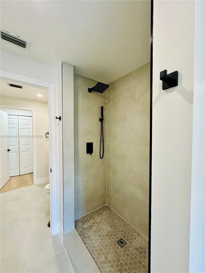 6560 NW 114th Ave , Unit 523, Doral, FL 33178 Photo