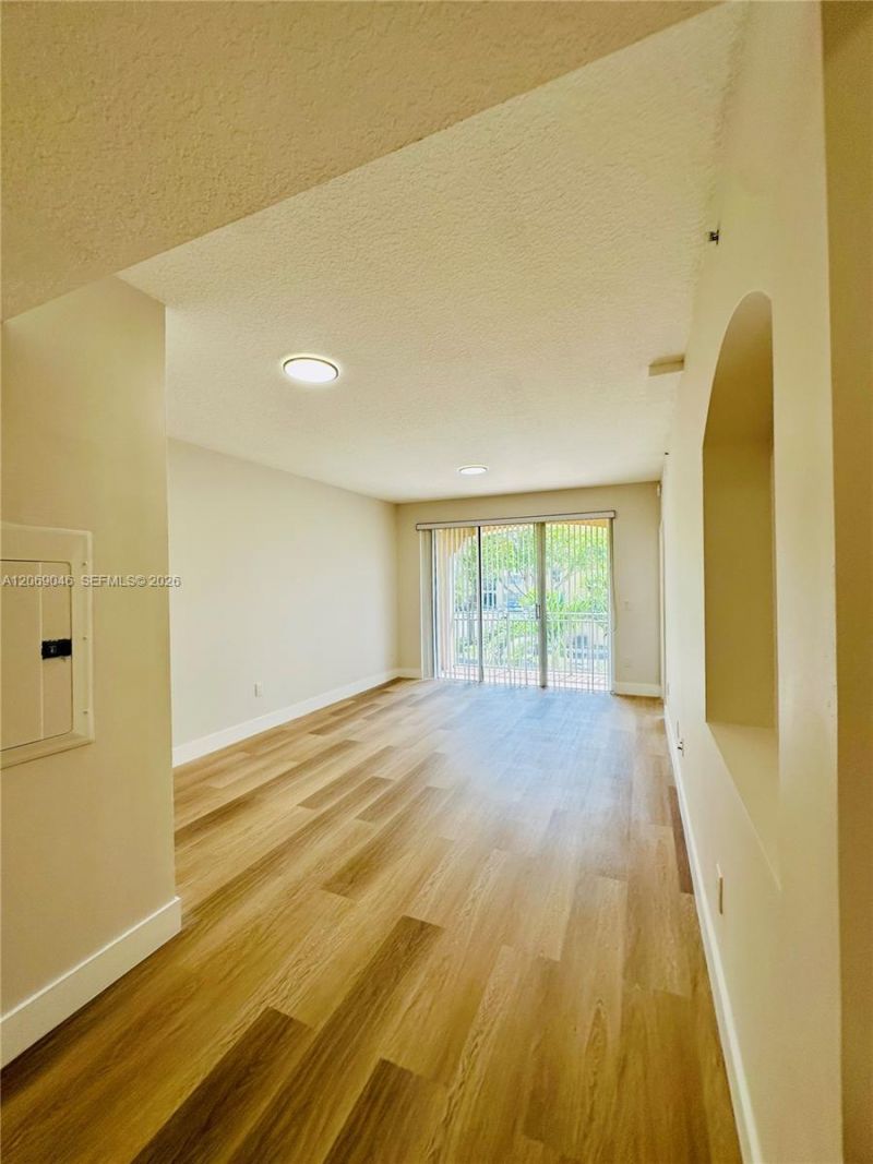 6560 NW 114th Ave , Unit 523, Doral, FL 33178 Photo
