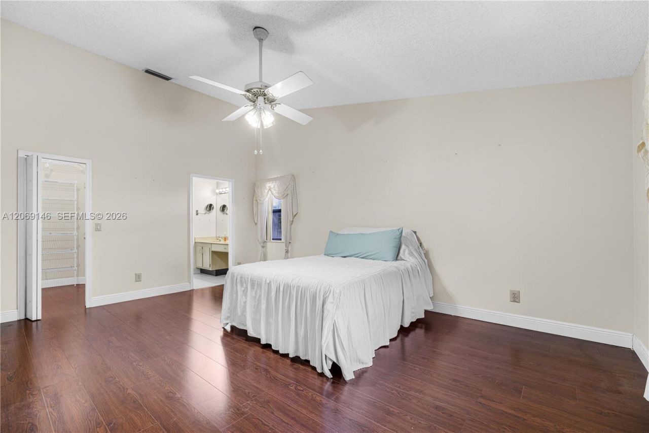 15821 Huntridge Rd, Davie, FL 33331 Photo